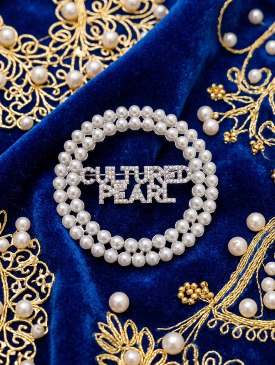 Cultured Pearl Pin - Diva Starr Boutique