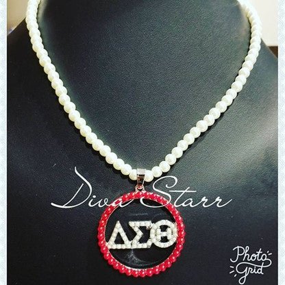 Delta Sigma Theta Circle Pearl Necklace - Diva Starr Boutique